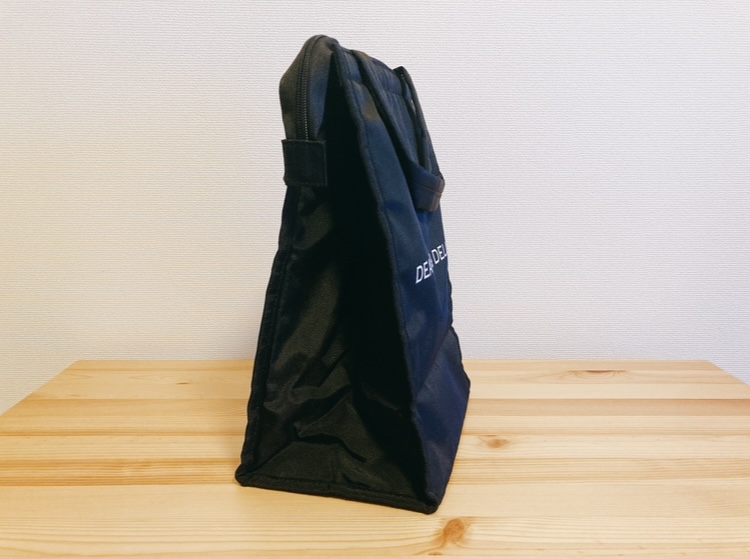 DEAN&DELUCAの保冷バッグ