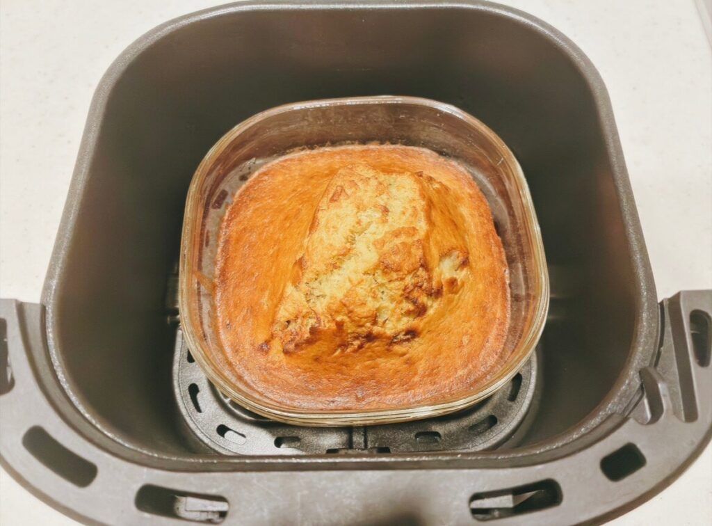 竹串を刺して生地がつかなければ完成!
